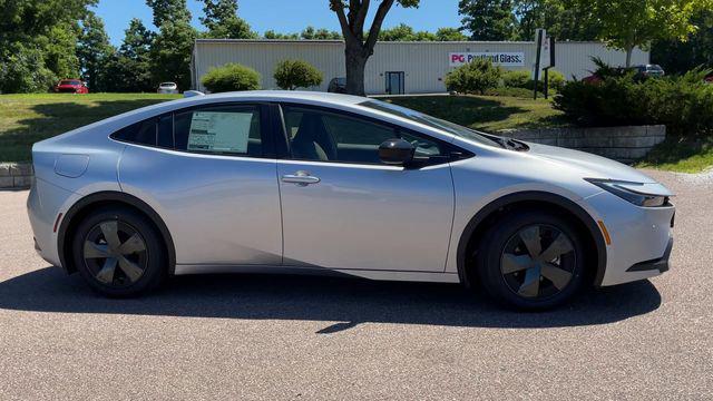 new 2025 Toyota Prius Plug-In Hybrid car, priced at $35,653