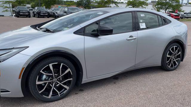 new 2025 Toyota Prius Plug-In Hybrid car, priced at $44,293