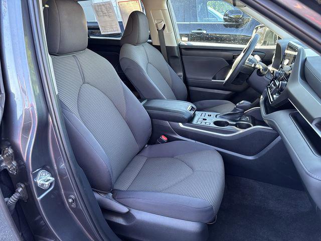 used 2023 Toyota Highlander car, priced at $38,000