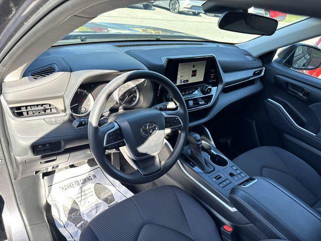 used 2023 Toyota Highlander car, priced at $38,000