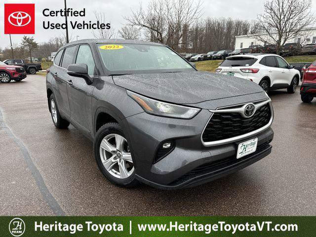 used 2022 Toyota Highlander car, priced at $32,000