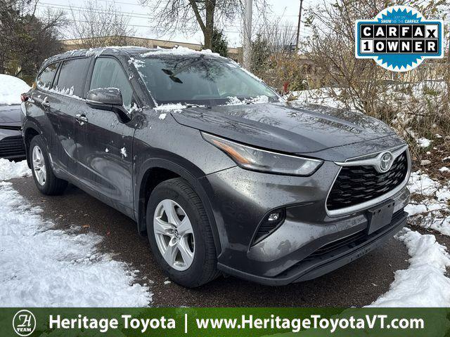 used 2022 Toyota Highlander car, priced at $34,000