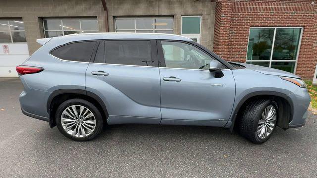 used 2021 Toyota Highlander Hybrid car, priced at $37,000