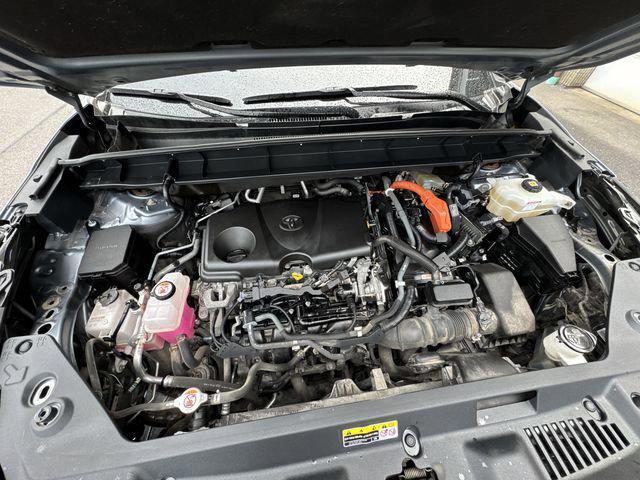 used 2021 Toyota Highlander Hybrid car, priced at $37,000