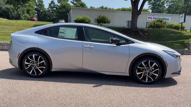 new 2025 Toyota Prius Plug-In Hybrid car, priced at $40,588