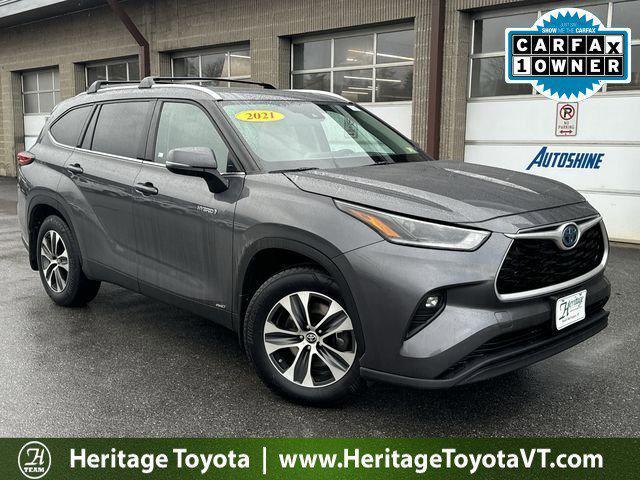 used 2021 Toyota Highlander Hybrid car, priced at $31,000