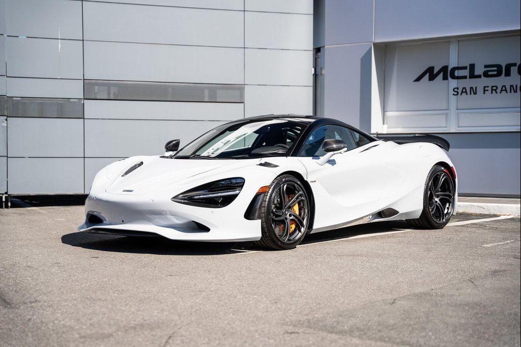 new 2024 McLaren 750S car, priced at $470,901