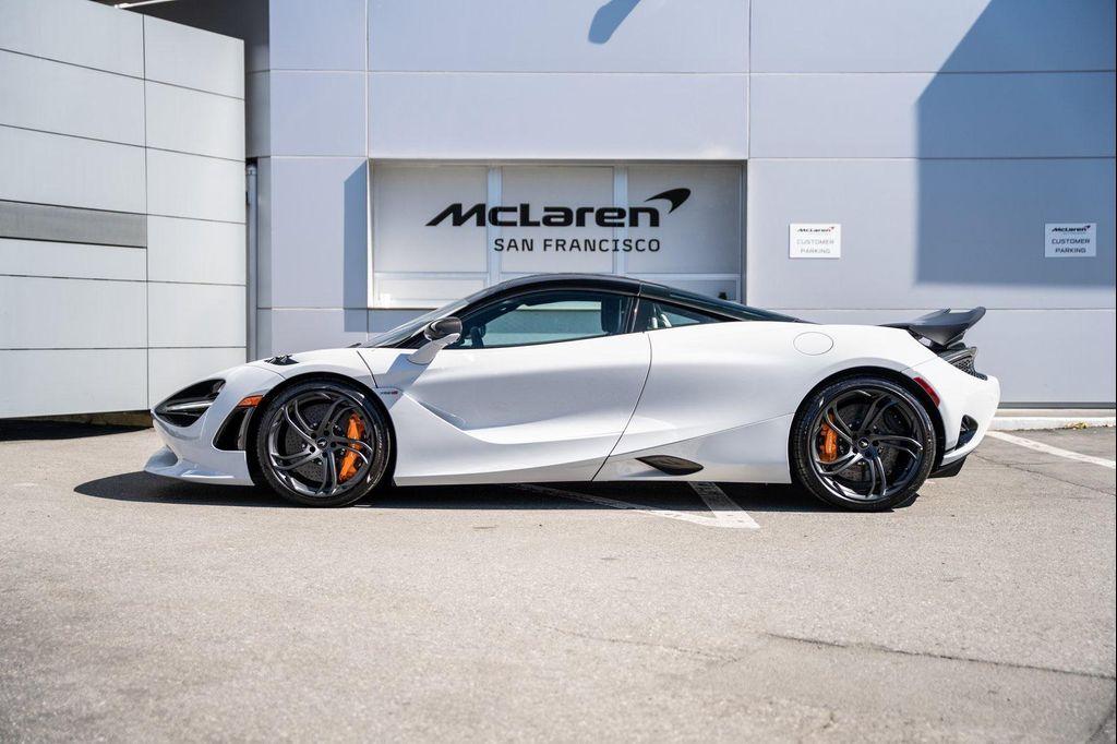 new 2024 McLaren 750S car, priced at $470,901