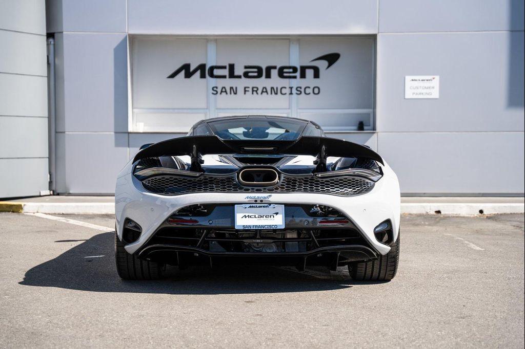 new 2024 McLaren 750S car, priced at $470,901