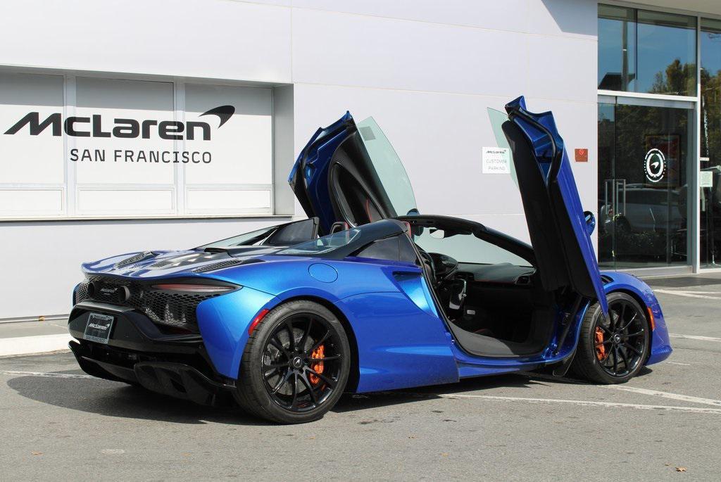 used 2025 McLaren Artura car, priced at $279,991