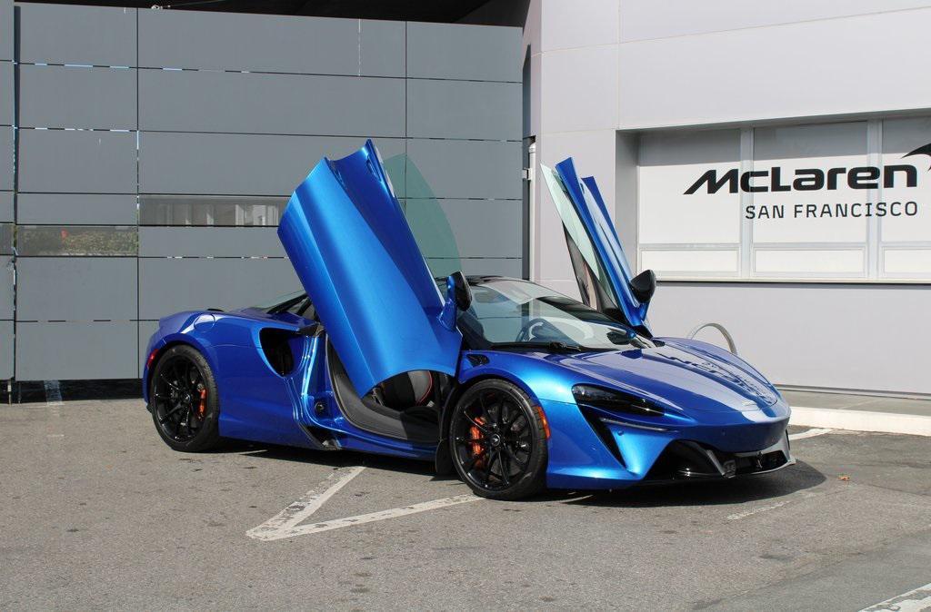 used 2025 McLaren Artura car, priced at $279,991