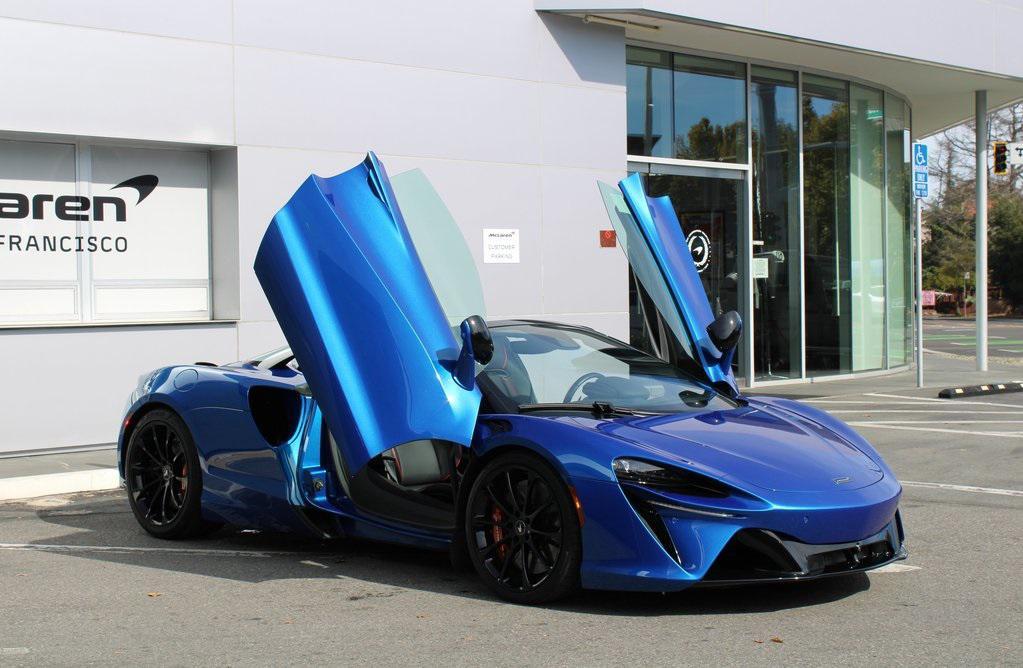 used 2025 McLaren Artura car, priced at $279,991