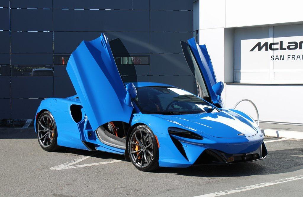 used 2023 McLaren Artura car, priced at $189,991