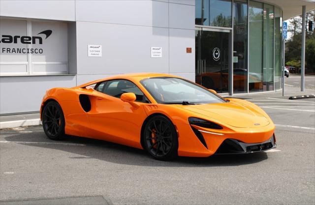 new 2025 McLaren Artura car, priced at $277,098
