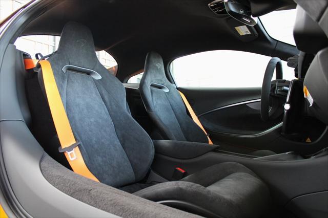 new 2025 McLaren Artura car, priced at $277,098