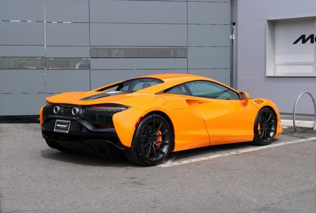new 2025 McLaren Artura car, priced at $277,098