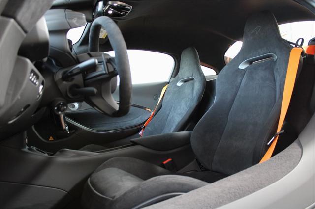 new 2025 McLaren Artura car, priced at $277,098