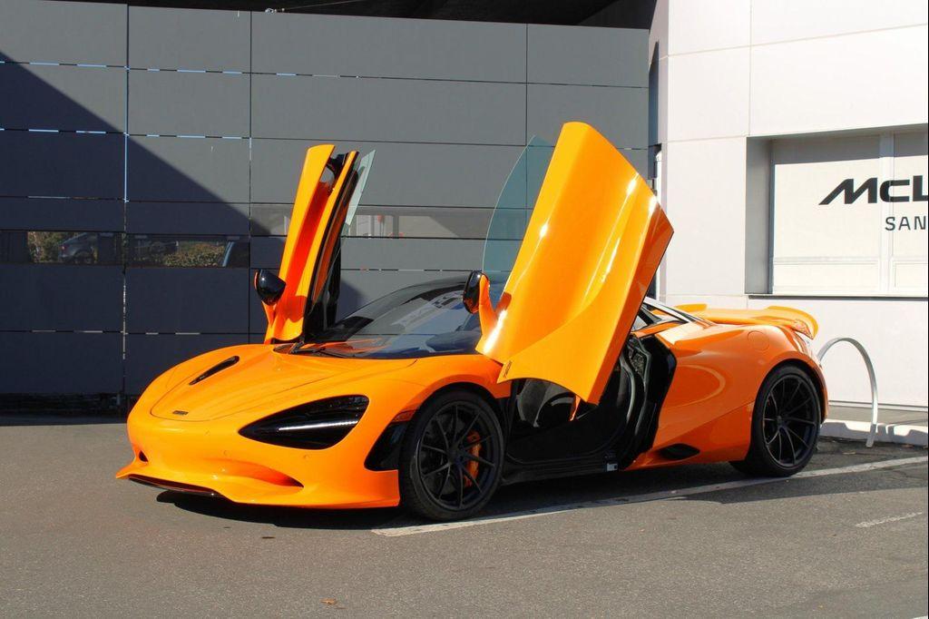 new 2025 McLaren 750S car, priced at $387,880