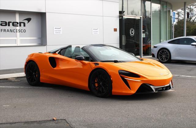 new 2025 McLaren Artura car, priced at $324,458