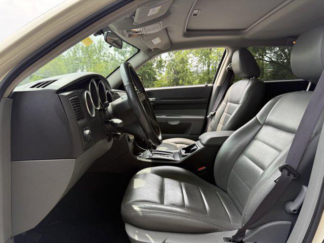 used 2005 Dodge Magnum car, priced at $8,990
