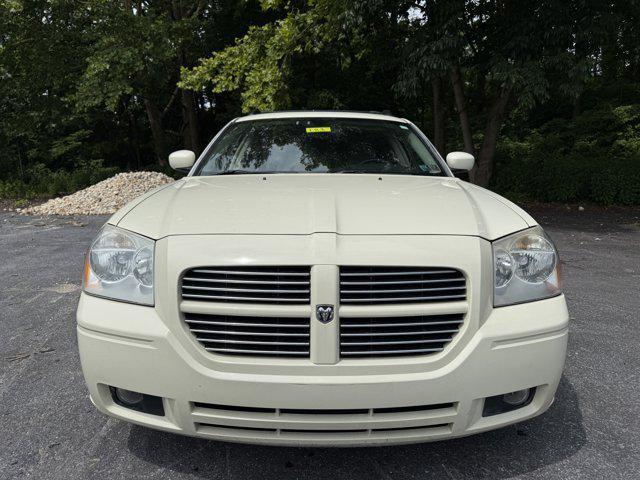 used 2005 Dodge Magnum car, priced at $8,990