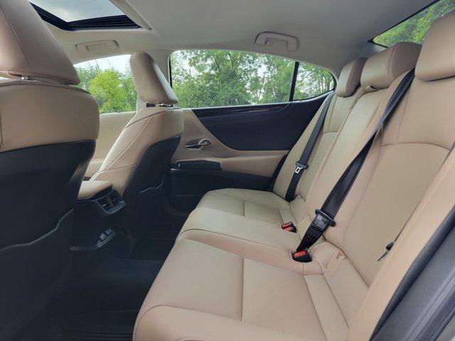 used 2019 Lexus ES 350 car, priced at $24,490