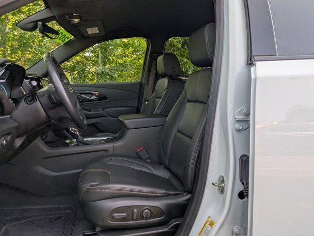 used 2023 Chevrolet Traverse car, priced at $30,896