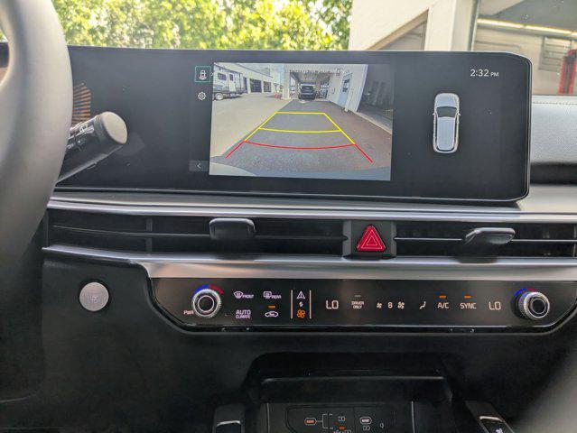 new 2025 Kia Sorento Hybrid car, priced at $37,186