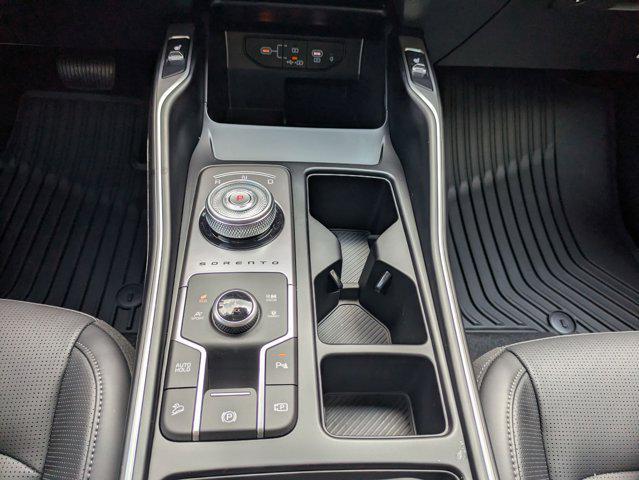 new 2025 Kia Sorento Hybrid car, priced at $37,186