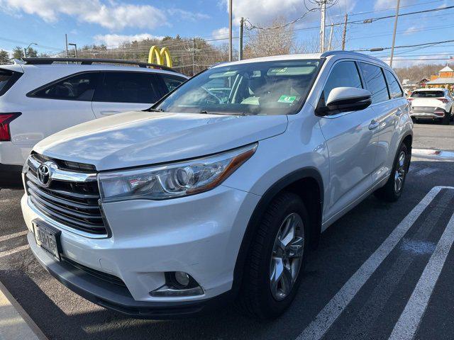 used 2014 Toyota Highlander car, priced at $19,525