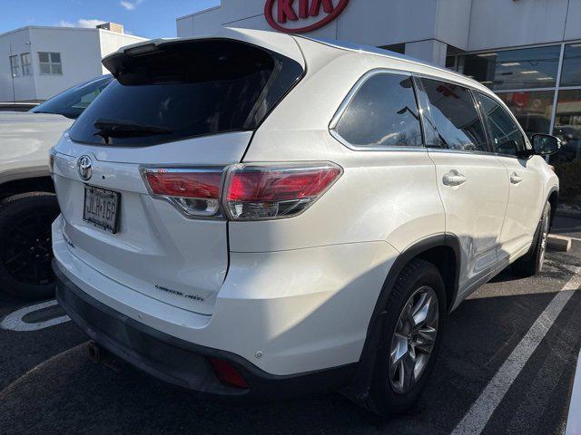 used 2014 Toyota Highlander car, priced at $19,525