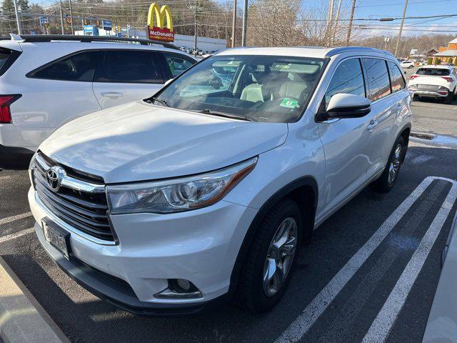 used 2014 Toyota Highlander car, priced at $19,525