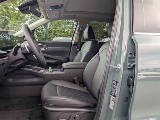 new 2025 Kia Sorento Hybrid car, priced at $38,566