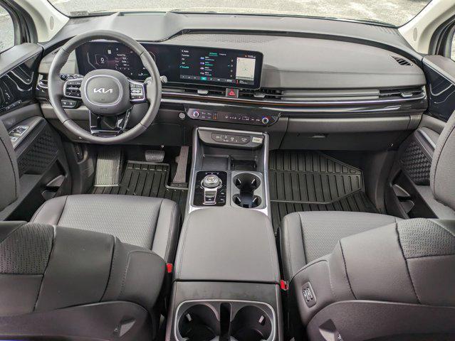 new 2025 Kia Carnival Hybrid car, priced at $53,625