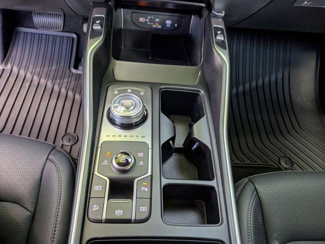 new 2025 Kia Sorento Hybrid car, priced at $37,186
