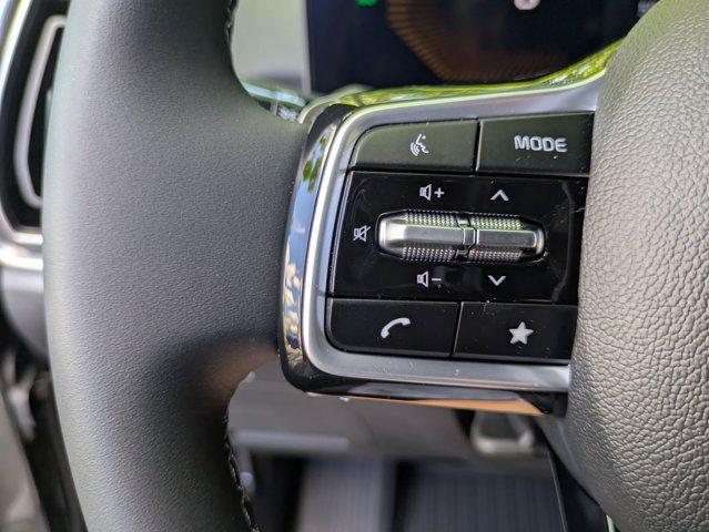 new 2025 Kia Sorento Hybrid car, priced at $37,186