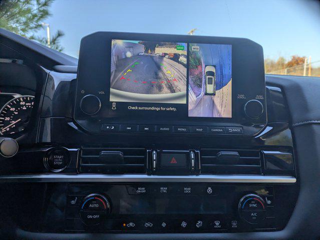 used 2025 Nissan Pathfinder car, priced at $40,578