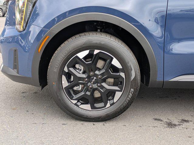 new 2025 Kia Sorento car, priced at $36,055