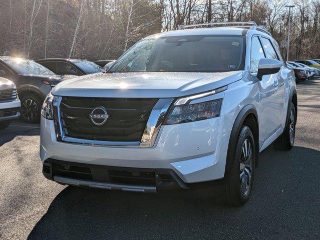 new 2025 Nissan Pathfinder car, priced at $44,634