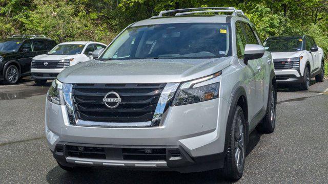 new 2025 Nissan Pathfinder car, priced at $41,745
