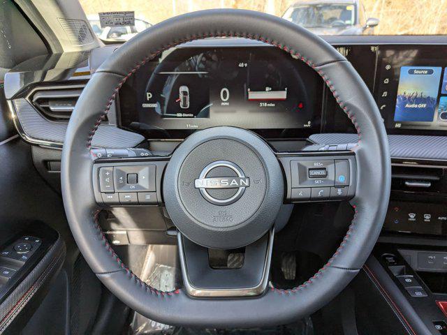new 2025 Nissan Kicks car, priced at $29,940
