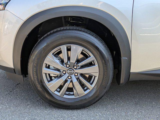 new 2025 Nissan Pathfinder car, priced at $33,691