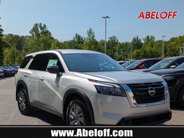 new 2025 Nissan Pathfinder car, priced at $33,691
