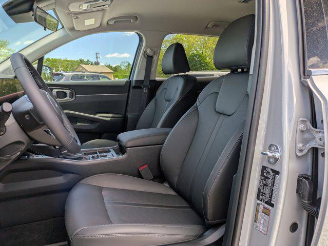new 2025 Kia Sorento car, priced at $36,555