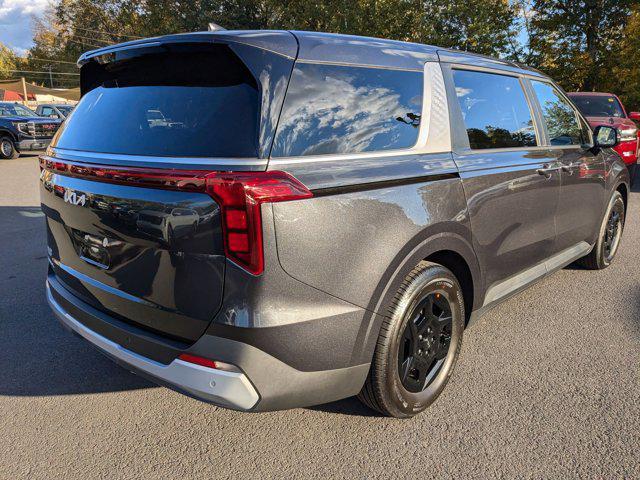 new 2025 Kia Carnival car, priced at $39,387