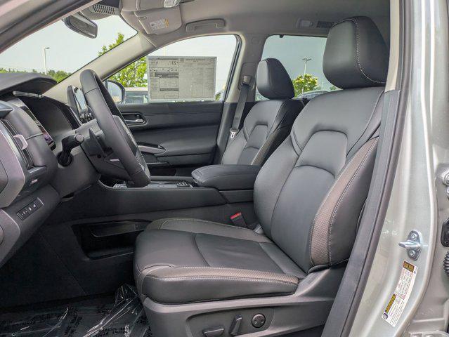 new 2025 Nissan Pathfinder car, priced at $38,526