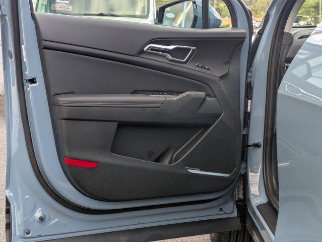 new 2026 Kia Sportage Hybrid car, priced at $42,035