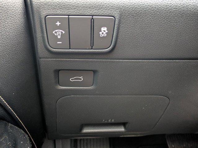 new 2025 Kia K5 car, priced at $32,095