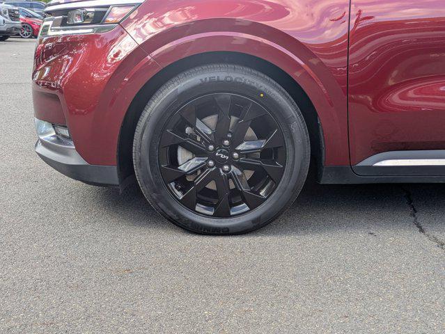 used 2023 Kia Carnival car, priced at $35,424