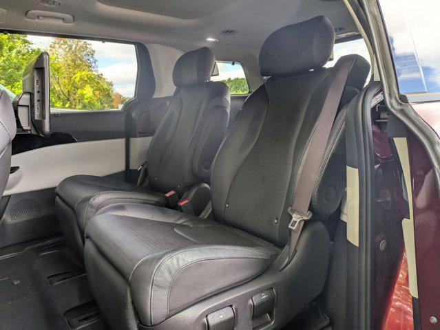 used 2023 Kia Carnival car, priced at $35,424
